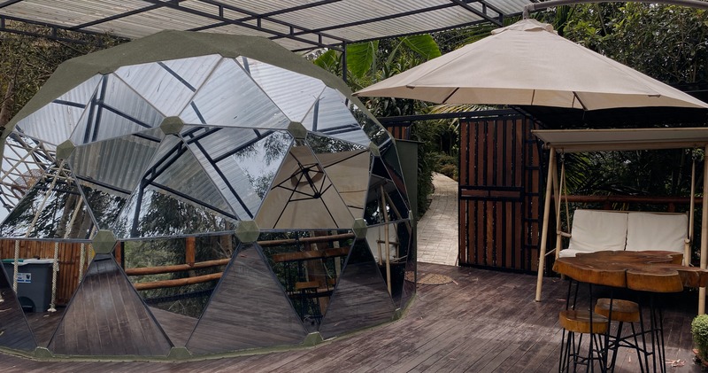 Exterior glamping